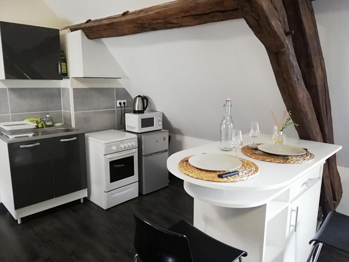 Appartement Au Pied Du Circuit De Magny-Cours Exterior foto